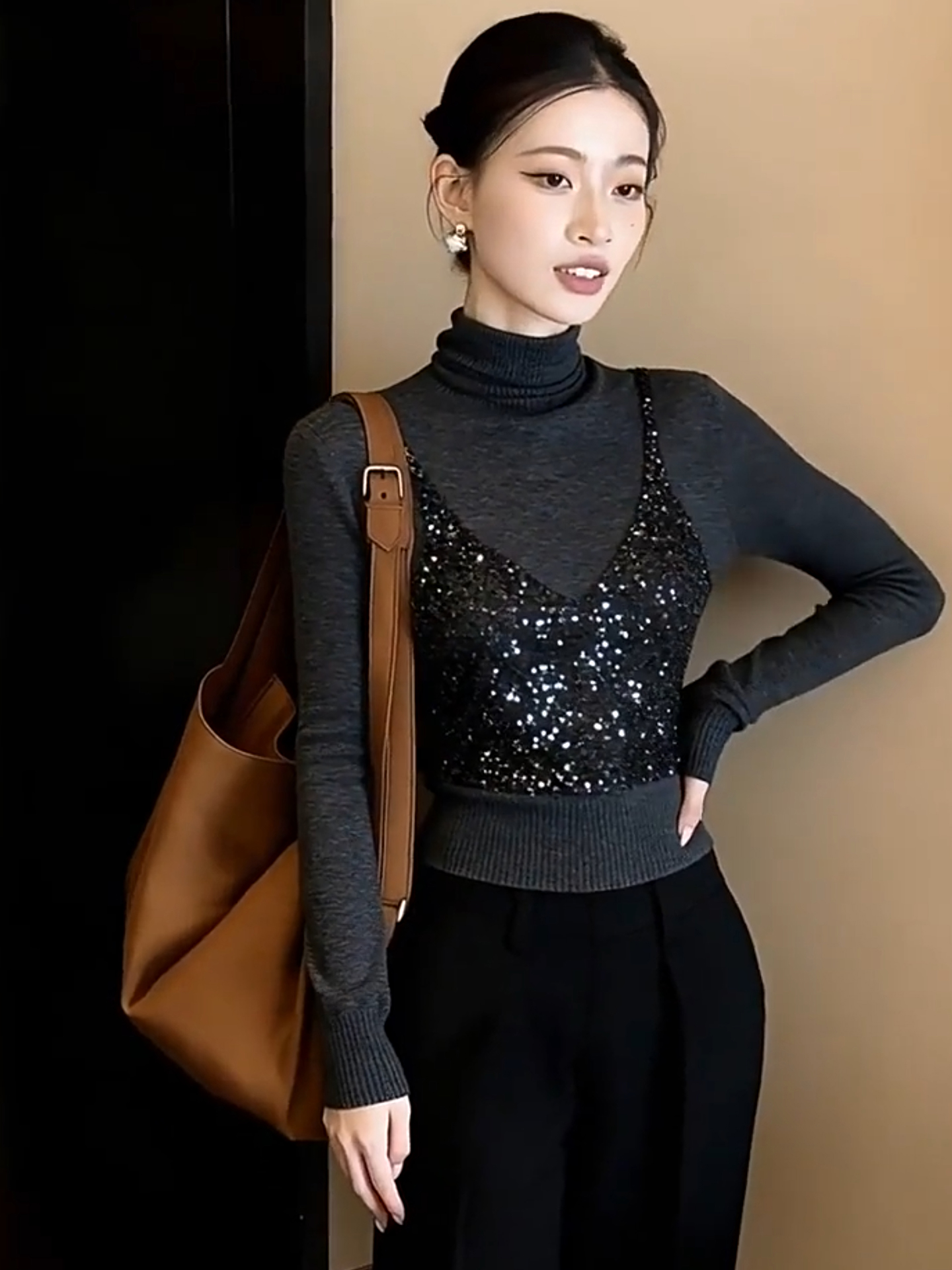 Chic High Neck Sparkling Sequi - Sequin Fabric Panel reseña y precio