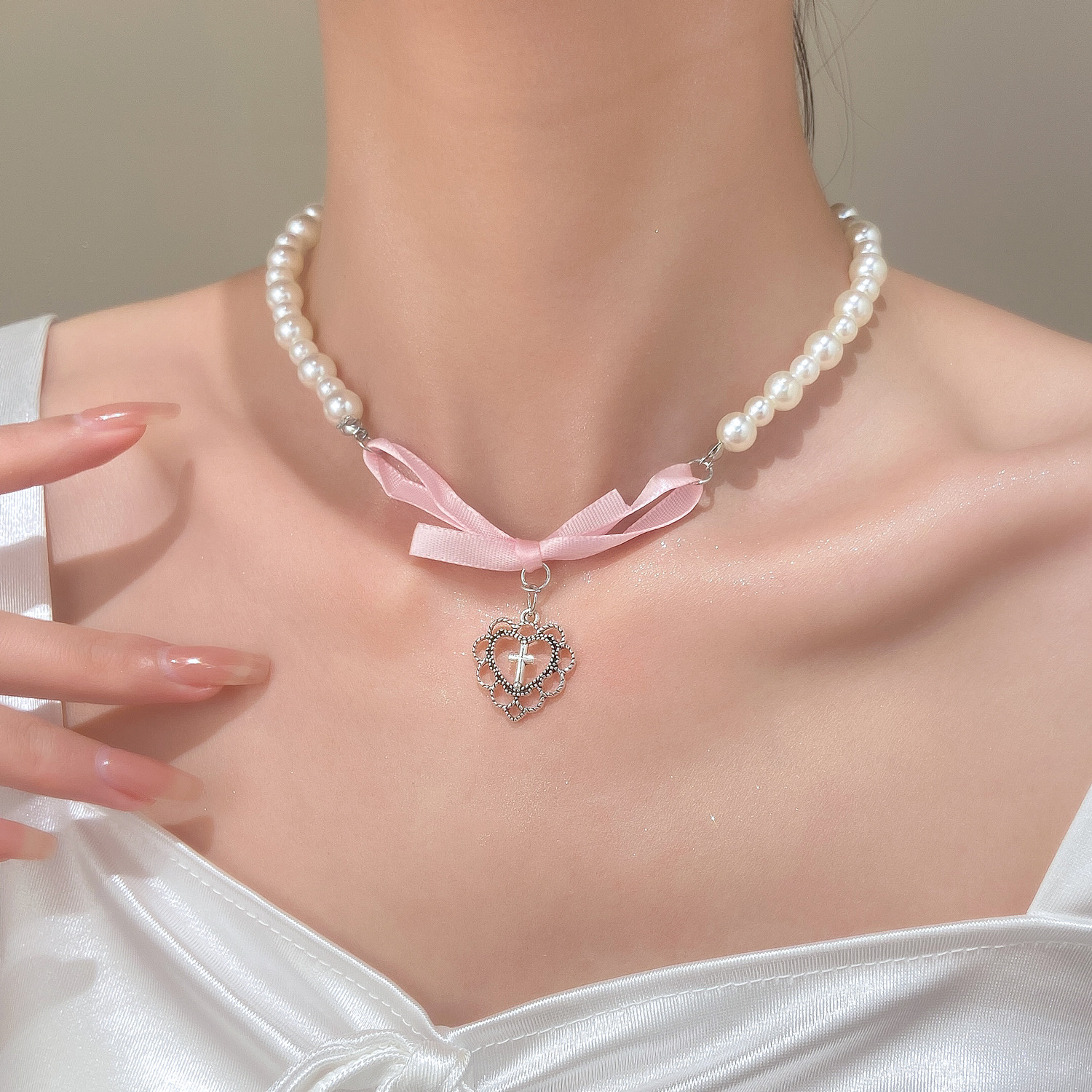 French Romantic Pink Bowknot H - Pearl Trim Chain reseña y precio